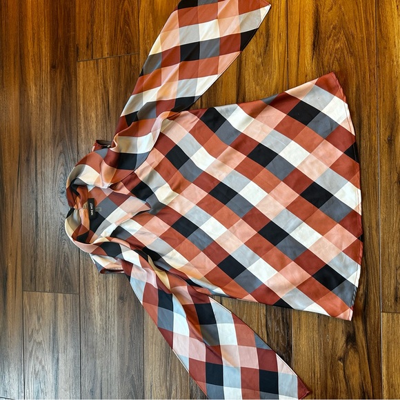 Nine West Top Women's Medium Multicolored Sleeveless Patterned Diamond  V Neck - Picture 5 of 10